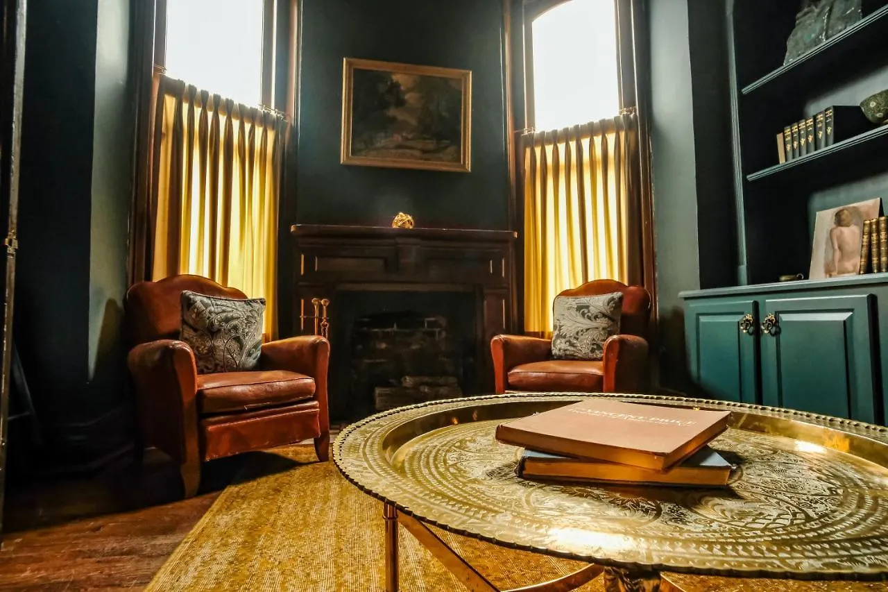 Holiday home Henrie House I Luxury 4Br Downtown Historic Gem With Library & Patio Villa Nashville