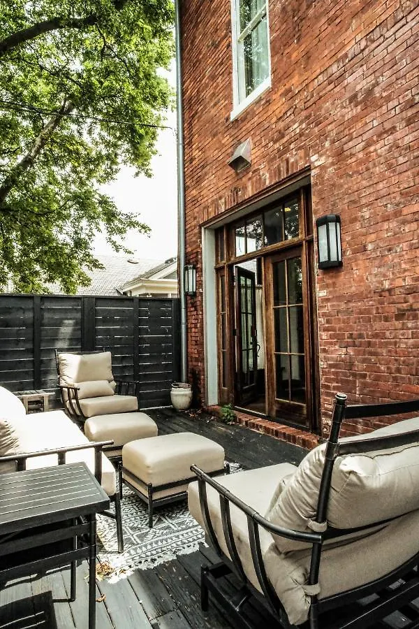 펜션 내슈빌 Henrie House I Luxury 4Br Downtown Historic Gem With Library & Patio 빌라 미국